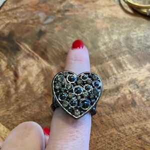Heart stretch ring